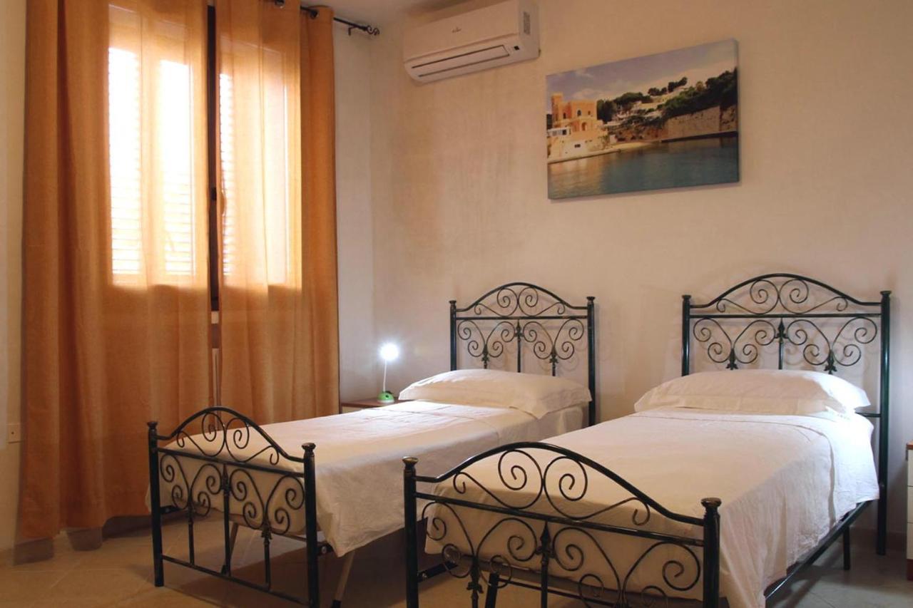Bed and Breakfast Le Due Capanne Castiglione d'Otranto Екстер'єр фото