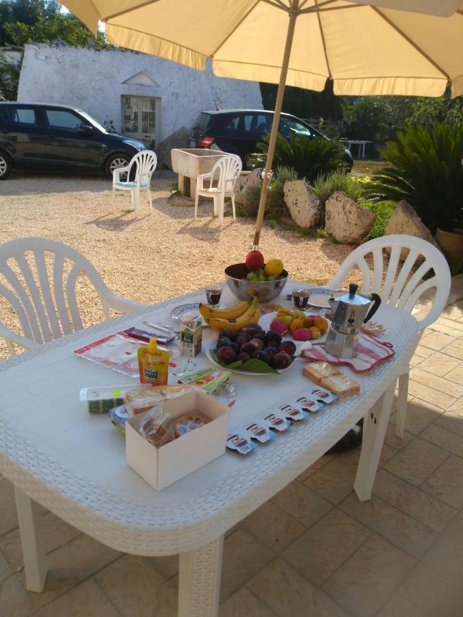 Bed and Breakfast Le Due Capanne Castiglione d'Otranto Екстер'єр фото